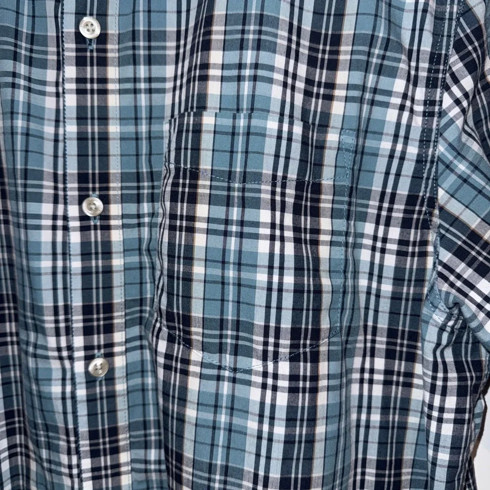 The North Face Mens XL Short Sleeve Button Down Blue  Plaid Shirt